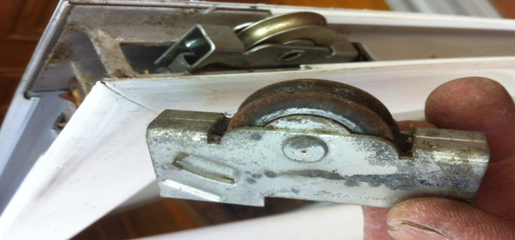 screen door roller repair in Woodlake
